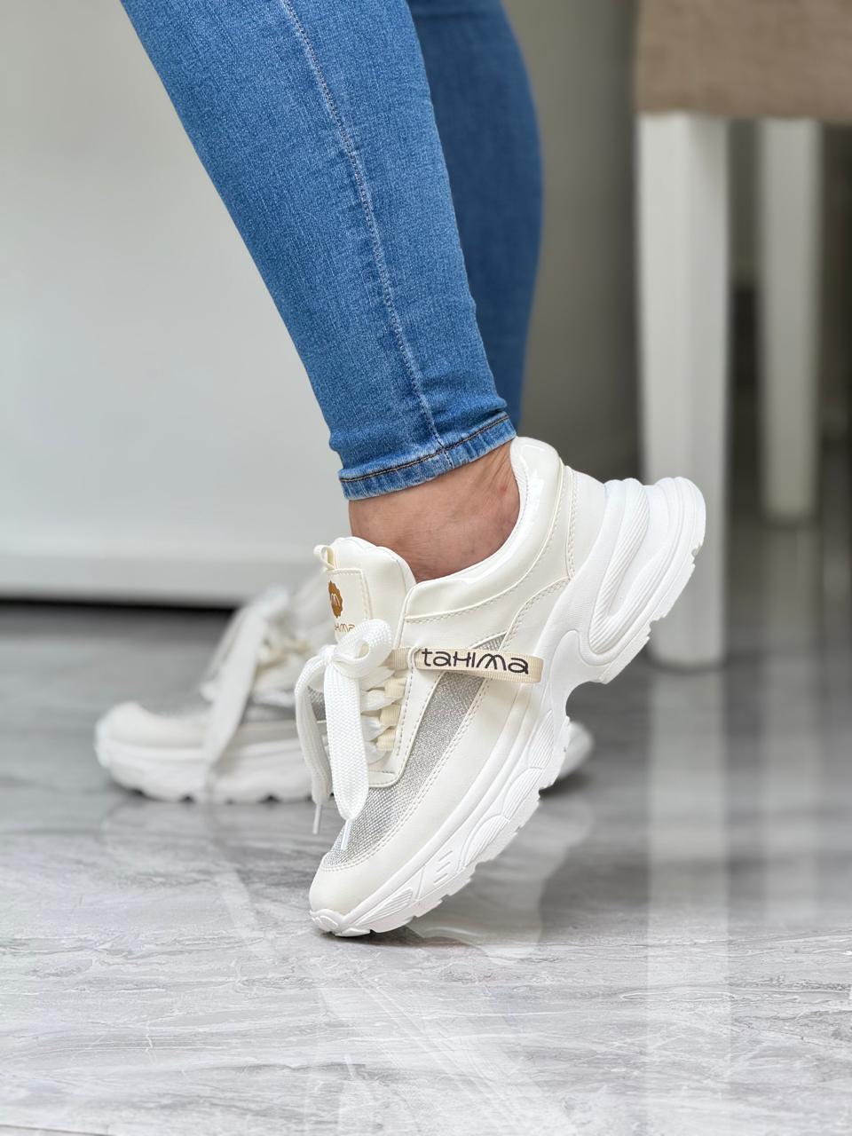 gid://shopify/MediaImage/24942272905310